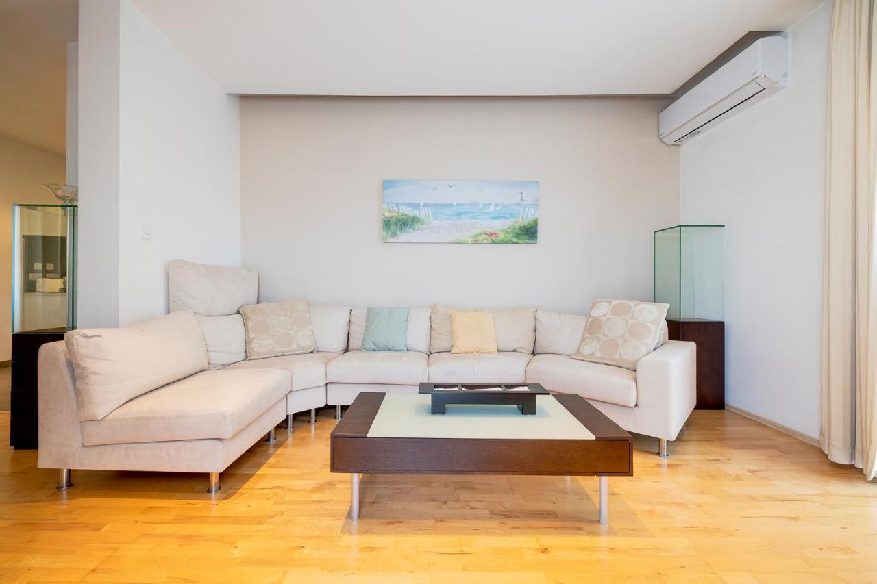 Unbeatable Location Valletta And Harbour Views Apartment Sliema Bagian luar foto