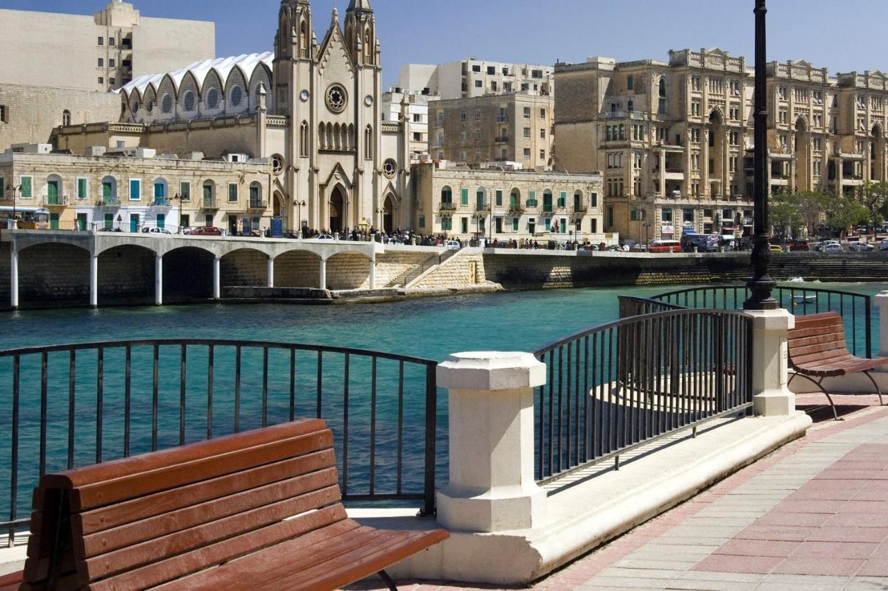 Unbeatable Location Valletta And Harbour Views Apartment Sliema Bagian luar foto
