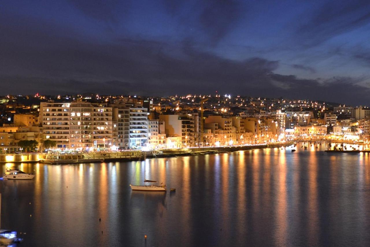 Unbeatable Location Valletta And Harbour Views Apartment Sliema Bagian luar foto